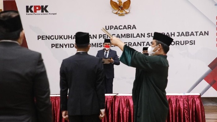 Pelantikan 18 pegawai KPK jadi ASN