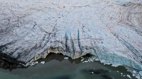 Dalam laporan IPCC (Intergovernmental Panel on Climate Change) mengenai dampak climate change di south east Asia, Indonesia jadi salah satu negara yang dilihat akan mengalami dampak luar biasa dari mulai pemanasan yang bisa menjadi kebakaran hutan, hingga banjir yang bisa melanda kota-kota di Indonesia termasuk dalam hal ini kenaikan permukaan laut.  