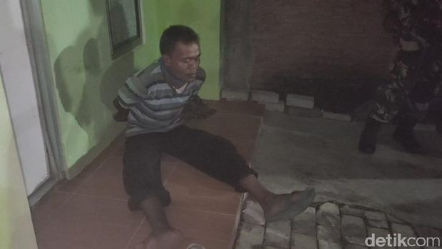pencuri pakaian dalam di jember