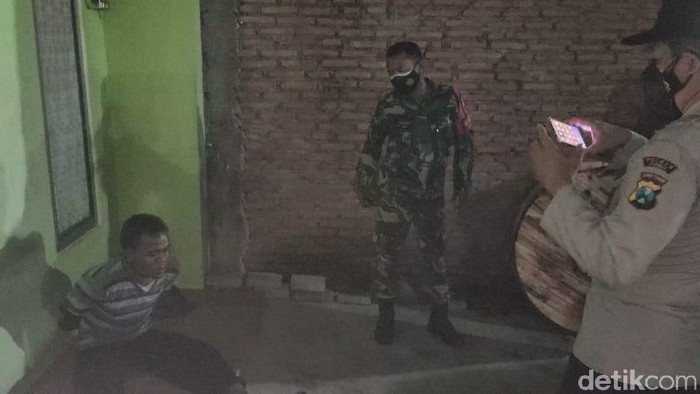 pencuri pakaian dalam di jember