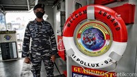 KRI Pollux-935 adalah jenis kapal patrol cepat (PC) 40 meter. 