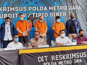 Tour Guide Asal Rusia Ditangkap Bobol ATM Modus Skimming di Jakarta
