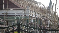 Proyek revitalisasi bertujuan untuk merawat serta melestarikan keaslian bangunan komplek Keraton Yogyakarta.
