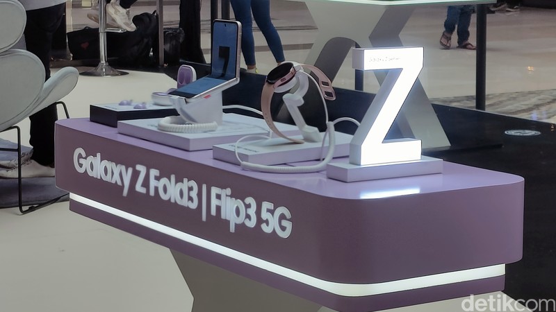 Samsung Galaxy Z Fold 3