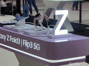 Google Batal Bikin Pixel Layar Lipat, Gara-gara Samsung?