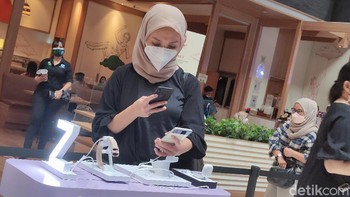 Ada pula Galaxy Watch 4 dan Galaxy Buds 2. Foto: Adi Fida Rahman/detikINET