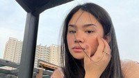 Tiarani Savitri saat ini mengenyam pendidikan di salah satu kampus ternama di Jakarta. Foto: Instagram Tiarani Savitri