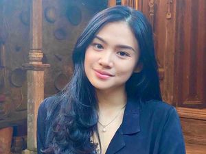 Rasa Syukur Mulan Jameela Buat Tiarani Savitri yang Kini Sarjana