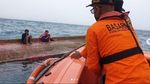 Detik-detik Penyelamatan Korban KM Elang Laut di Perairan Pulau Damar
