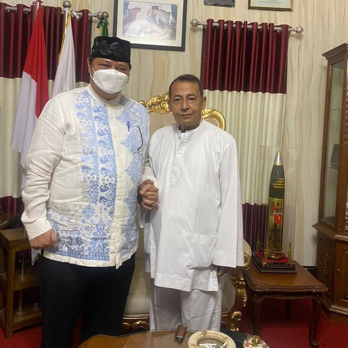 Airlangga Hartarto bersama Habib Luthfi bin Yahya