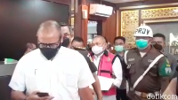 Alex Noerdin yang merupakan mantan Gubernur Sumsel ditetapkan tersangka kasus dugaan korupsi pembelian gas bumi oleh BUMD Perusahaan Daerah Pertambangan dan Energi (PDPDE) Sumatera Selatan tahun 2010-2019. 