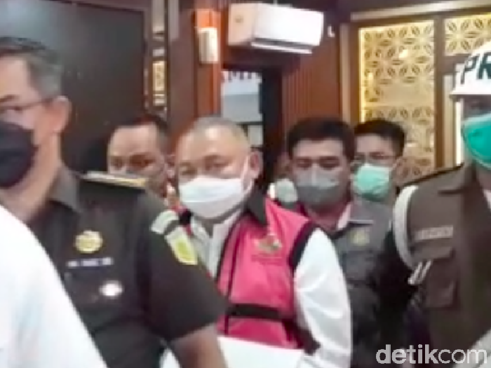 Alex Noerdin ditahan Kejagung