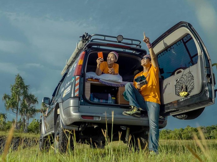 Bang Den dan Kak Beda dari Roadtrip Indonesia