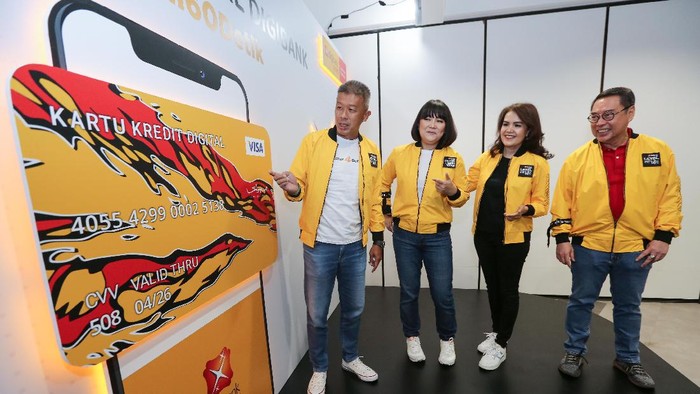DBS meluncurkan kartu kredit digital yang terafiliasi dengan layanan aplikasi Digibank. Kini belanja online pun bisa lewat kartu kredit digital.