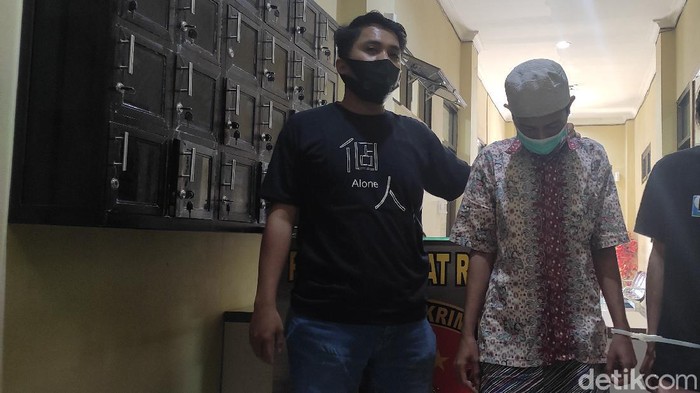 Dua pemuda peracik miras oplosan ditangkap polisi usai tewaskan warga Pandeglang