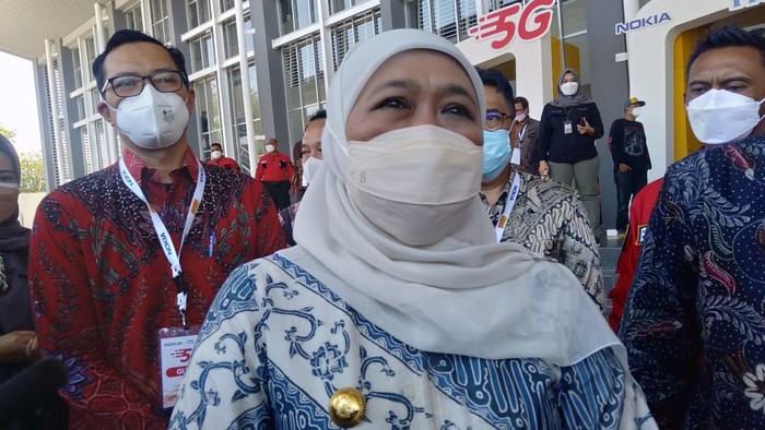 Gubernur Khofifah