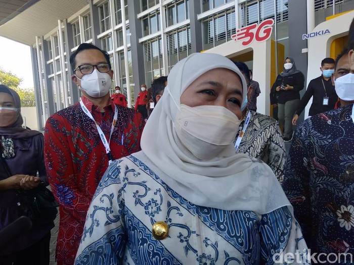 Institut Teknologi Sepuluh Nopember (ITS) me-launching laboratorium dengan kekuatan 5G. Yaitu ITS 5G Experience Center yang akan dimanfaatkan untuk mengembangkan inovasi dan riset.