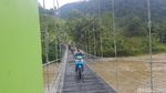 Magic! Jembatan Gantung Mamasa Sudah Bersalin Rupa