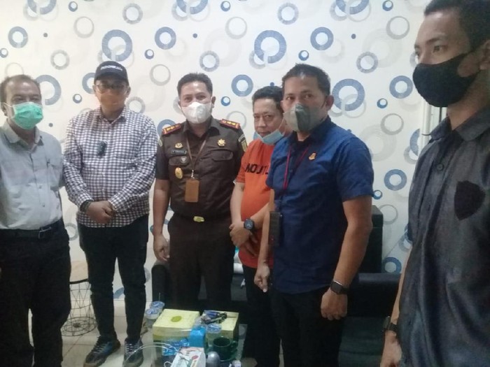 Kejati Jabar menangkap buronan kasus korupsi di Subang