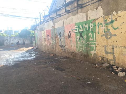 Kondisi di Kramat Pulo, Kramat, Senen Jakarta Pusat (Jakpus) saat jam pengangkutan sampah pada pukul 14.30 WIB.