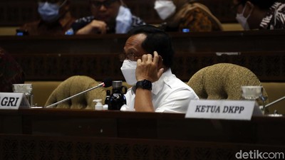 Mendagri Tito Usul Pemilu Digelar April 2024