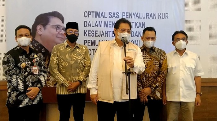 Menko Perekonomian Airlangga Hartarto kunjungan kerja ke Pekalongan