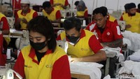 Pakaian tersebut akan dikirim ke Bandung dan Tangerang.