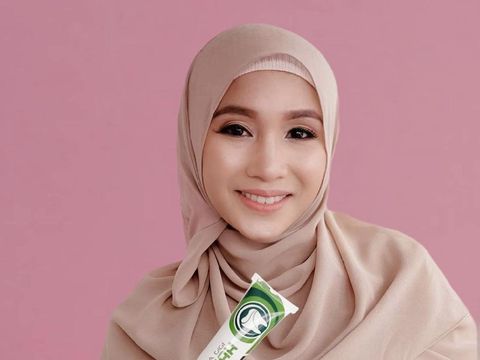 pengusaha Lebak, Fatimah Az Zahra, merintis bisnis hingga menjadi miliarder.