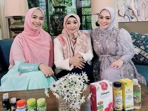 pengusaha Lebak, Fatimah Az Zahra, merintis bisnis hingga menjadi miliarder.