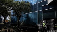 Dengan semakin berkembangnya PLTS atap, Kementerian ESDM sebagai regulator berupaya untuk semakin memberikan perlindungan bagi konsumen solaruv melalui Peraturan Menteri ESDM Nomor 2 Tahun 2021.