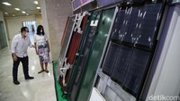 Karena saat ini telah ditetapkan ketentuan standarisasi produk modul fotovoltaik silikon kristalin berupa kewajiban Standar Nasional Indonesia (SNI) untuk produk-produk yang beredar di Indonesia. 
