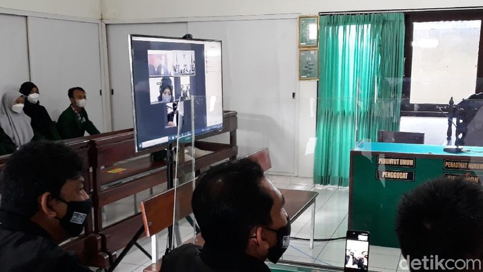 Sidang perdana kasus Nani takjil sianida di PN Bantul, Kamis (16/9/2021).