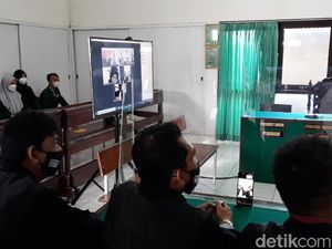 Jalani Sidang Perdana, Nani Takjil Sianida Didakwa Pasal Berlapis