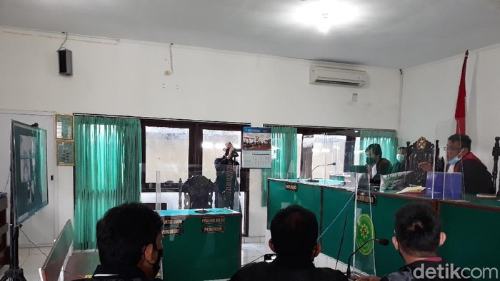 Sidang perdana kasus Nani takjil sianida di PN Bantul, Kamis (16/9/2021).