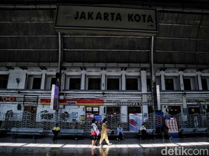 9 Fakta tentang Stasiun Jakarta Kota, Sudah Tahu?