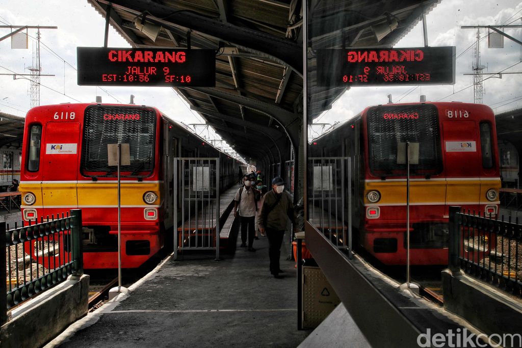 Stasiun Jakarta Kota sebagai cagar budaya Stasiun Jakarta Kota sebagai cagar budaya
