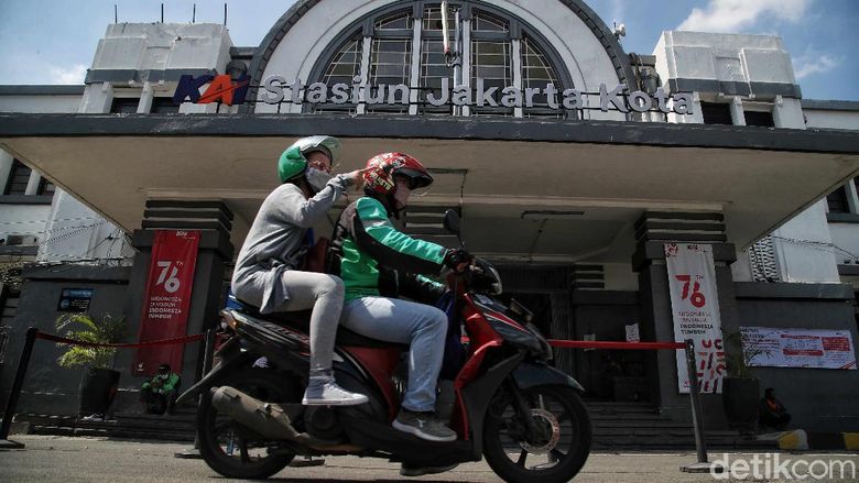 Stasiun Jakarta Kota sebagai cagar budaya Stasiun Jakarta Kota sebagai cagar budaya