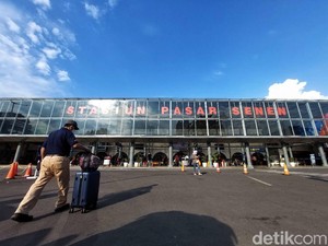 Wisata Sekitar Stasiun Pasar Senen, dari Jajan Baju Bekas Branded sampai Nasi Kapau