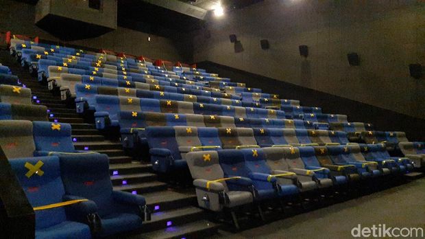 Suasana hari pertama pembukaan bioskop CGV Purwokerto, Banyumas, Kamis (16/9/2021).