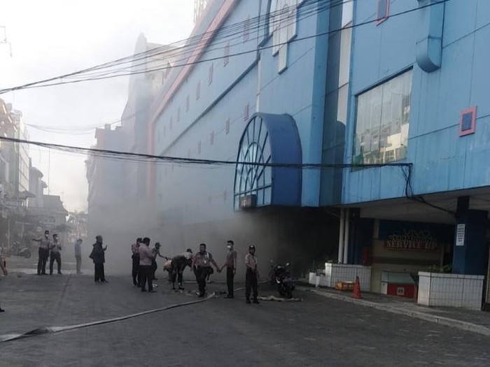 Swalayan di Bekasi terbakar (dok Damkar Kota Bekasi)