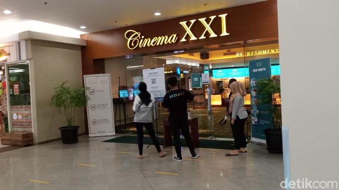 XXI Royal Plaza