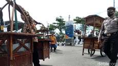 Angkringan Lik Man, Angkringan Tertua di Jogja yang Pernah Jadi Korban Kisruh PKI Angkringan Lik Man, Angkringan Tertua di Jogja yang Pernah Jadi Korban Kisruh PKI