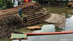 Antisipasi Banjir, Sungai di Cipinang Melayu Terus Dikeruk