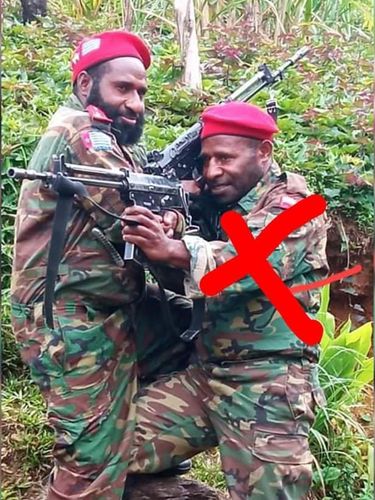 Aparat gabungan TNI-Polri terlibat baku tembak dengan KKB di Kabupaten Pegunungan Bintang, Papua. Sebanyak 2 anggota KKB tersebut tewas ditembak aparat. (dok Polda Papua)