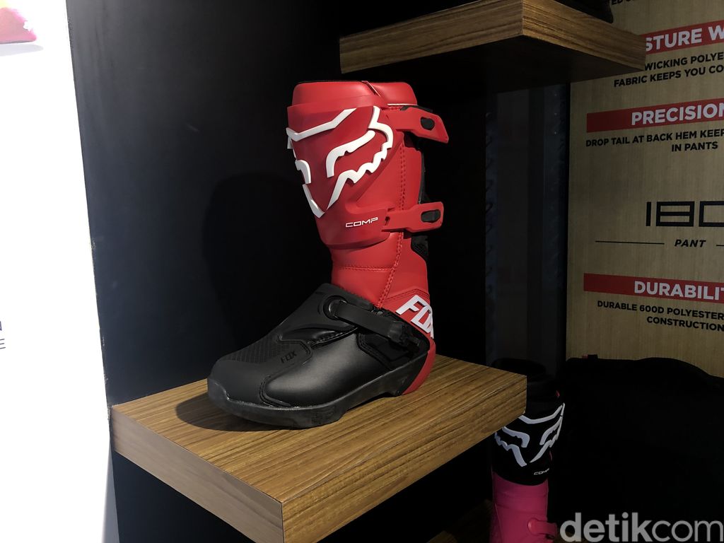 Apparel motor trail Fox
