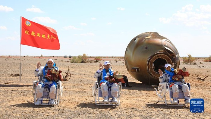 Astronaut China pulang ke Bumi setelah 90 hari di luar angkasa