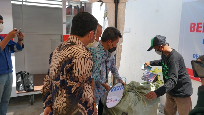 Bengkel tukar sampah dapat oli