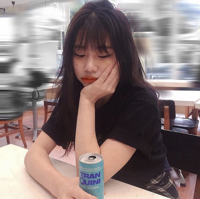 Dihadiahi Tas Mahal oleh Hotman Paris, Ini Pose Vey Ruby Jane di Kafe Saat Hangout Dihadiahi Tas Mahal oleh Hotman Paris, Ini Pose Vey Ruby Jane di Kafe Saat Hangout