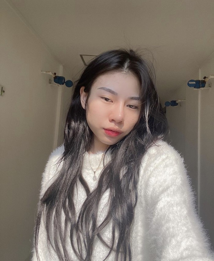 Dihadiahi Tas Mahal oleh Hotman Paris, Ini Pose Vey Ruby Jane di Kafe Saat Hangout Dihadiahi Tas Mahal oleh Hotman Paris, Ini Pose Vey Ruby Jane di Kafe Saat Hangout