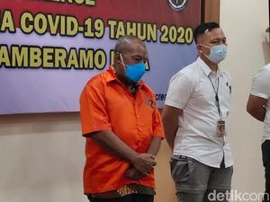 Eks Bupati Mamberamo Raya Tersangka Korupsi Dana COVID Ditahan Polda Papua